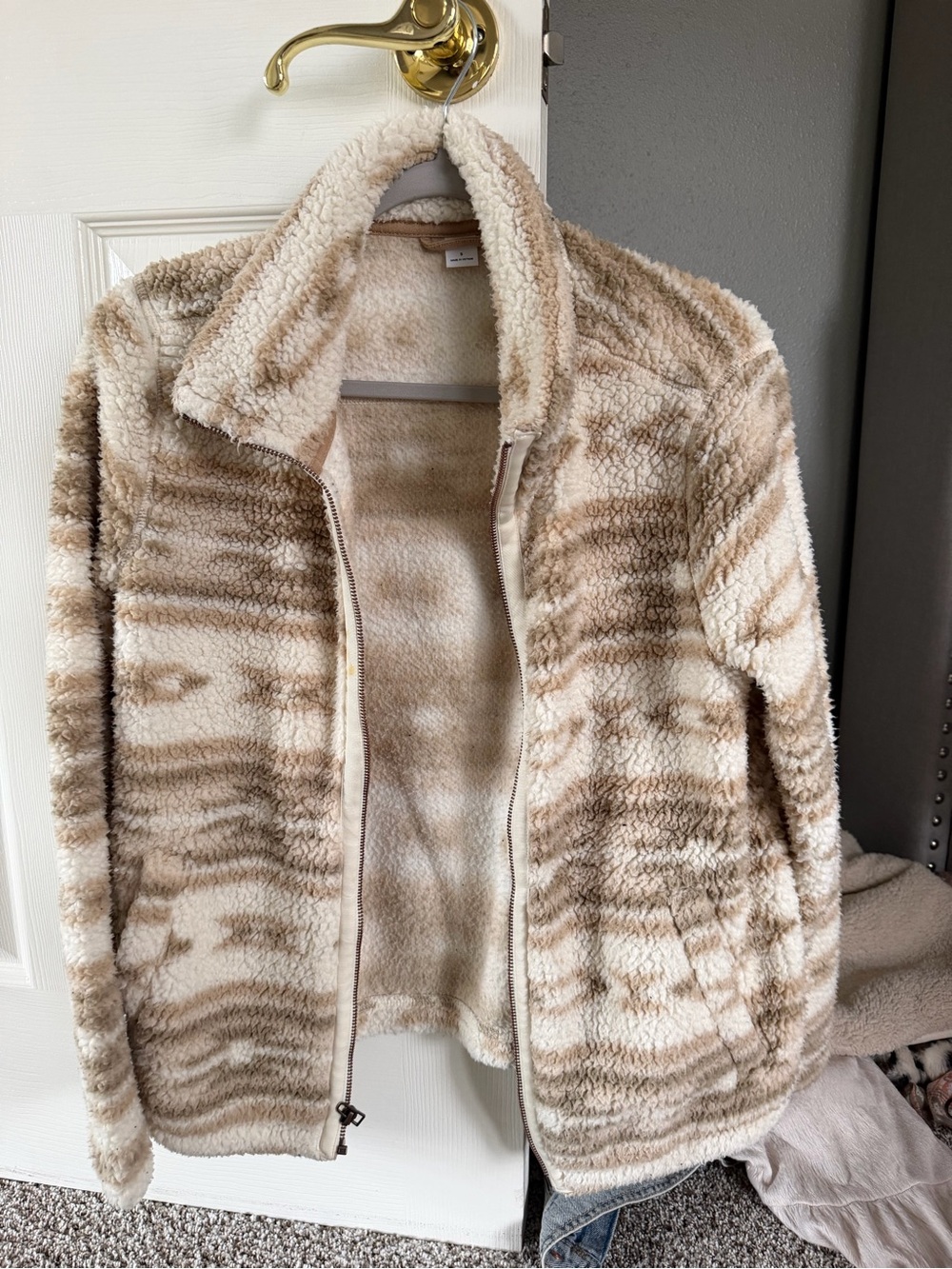 Women’s Sherpa Zip Up